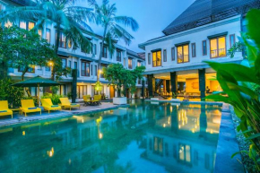  Casa Padma Suites Legian  Kuta